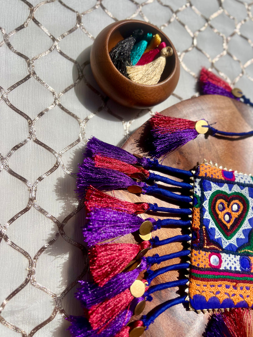 Noor-e-Kutch Mobile Sling