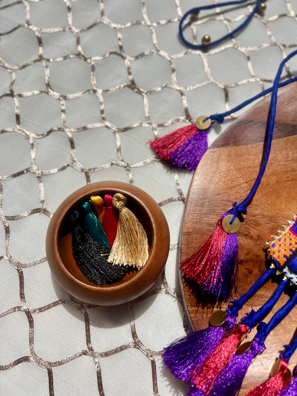 Noor-e-Kutch Mobile Sling