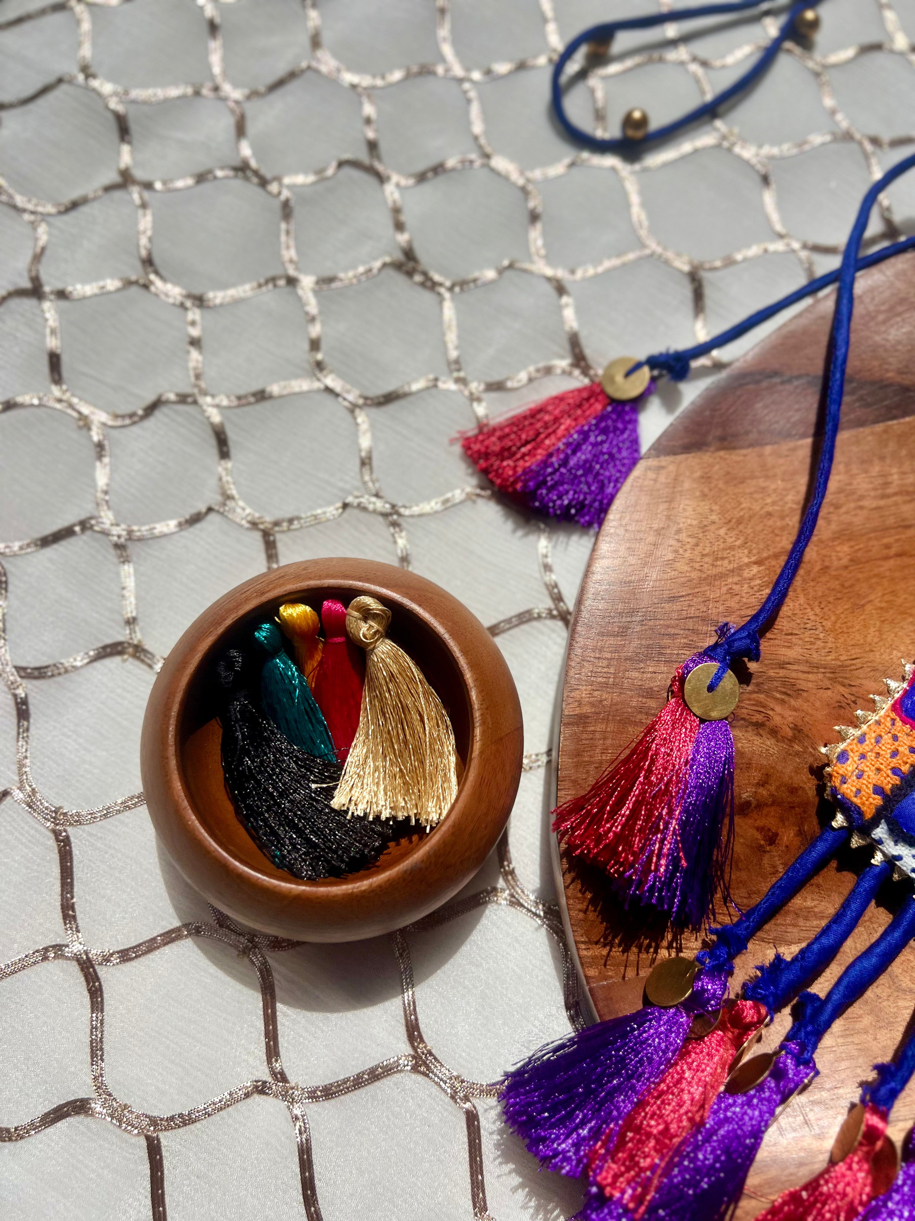 Noor-e-Kutch Mobile Sling