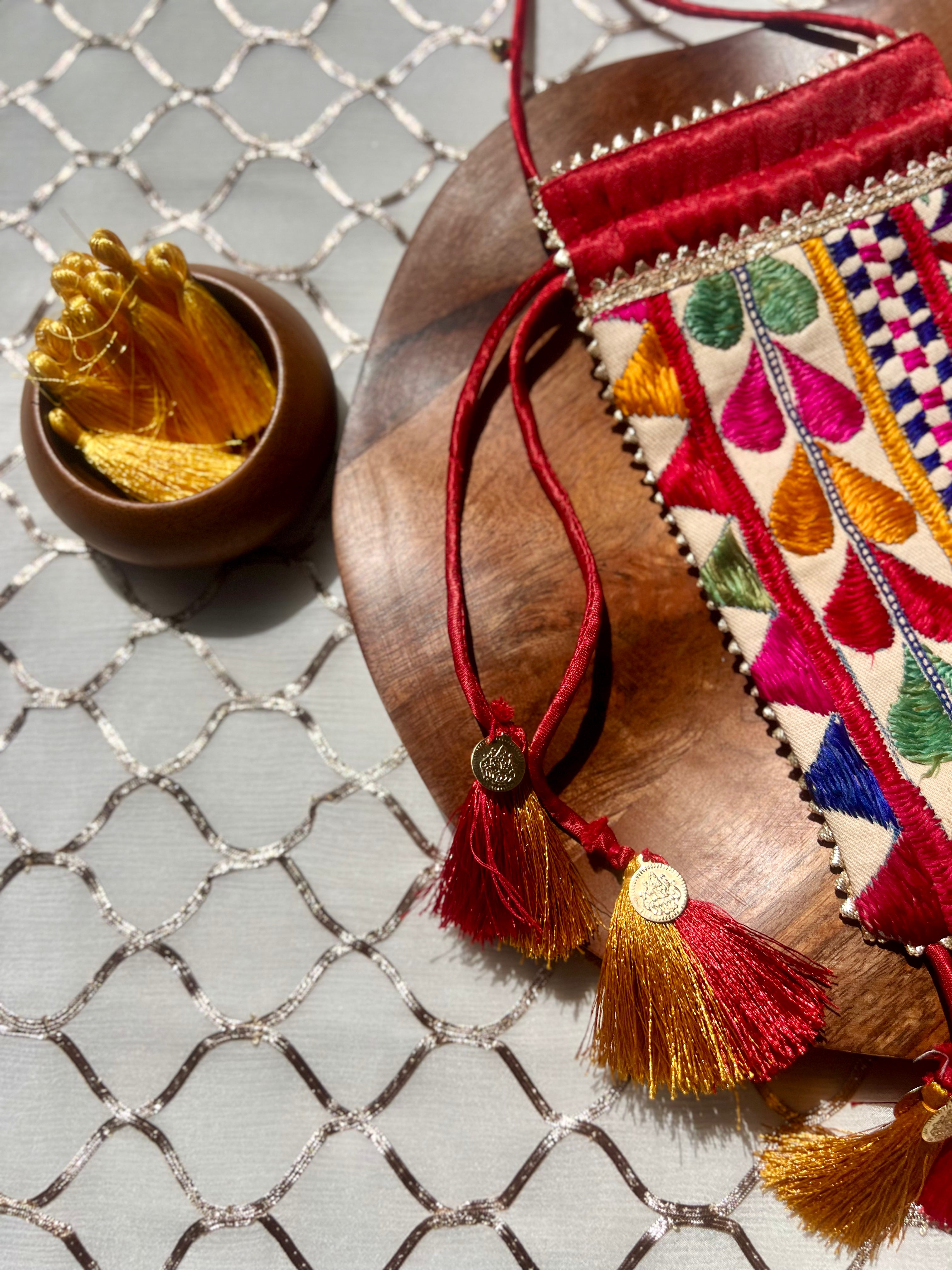 Mayura Heritage Mobile Sling